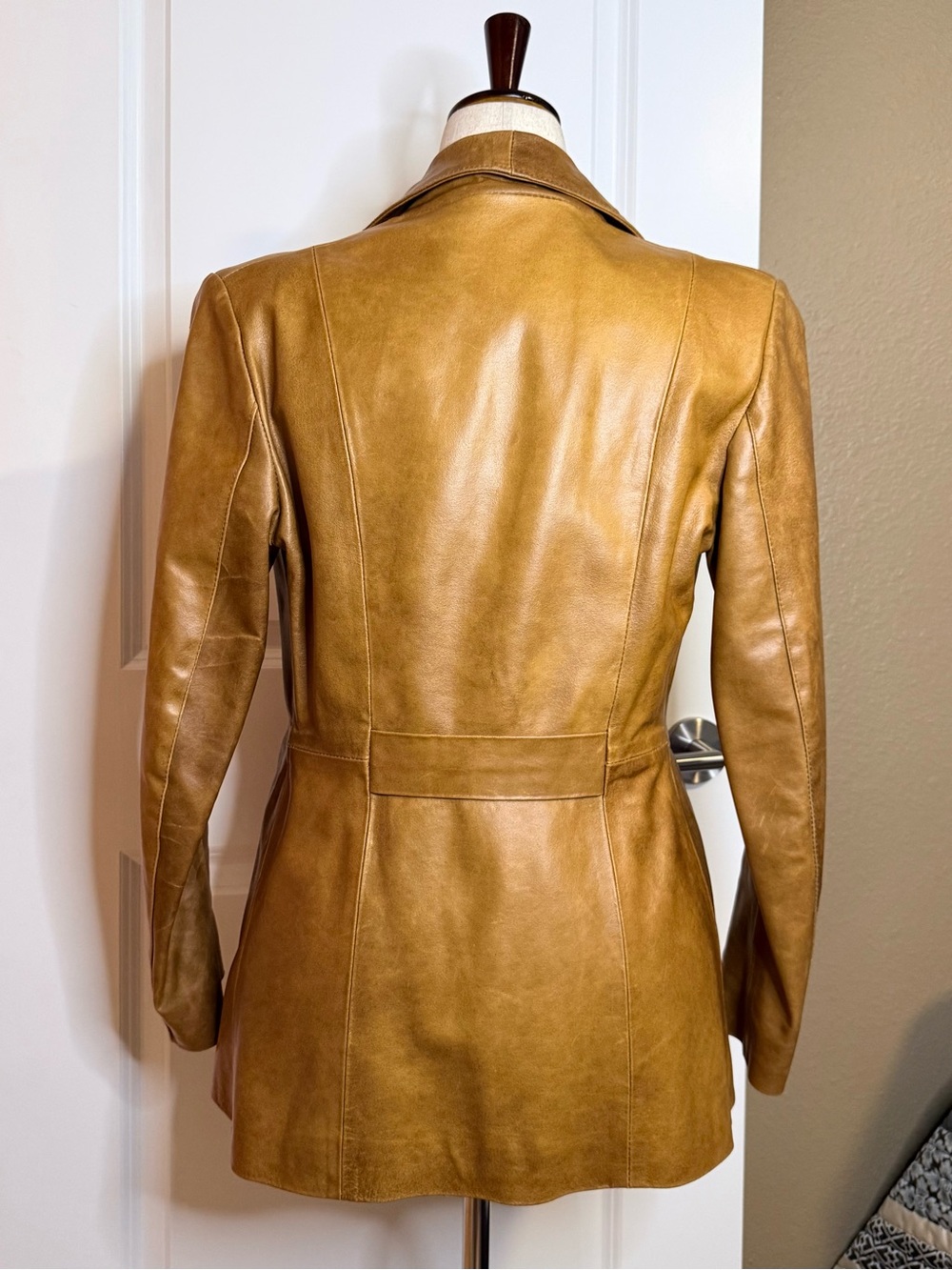 Vintage | Vera Pelle | Italian Leather Jacket | Women’s Size S | Camel Tan - Picture 2 of 12